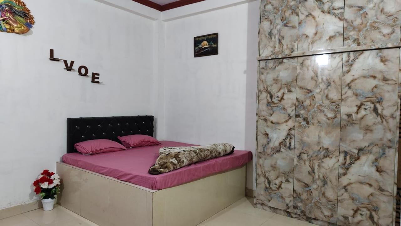 Four Seasons Hotal Guest house